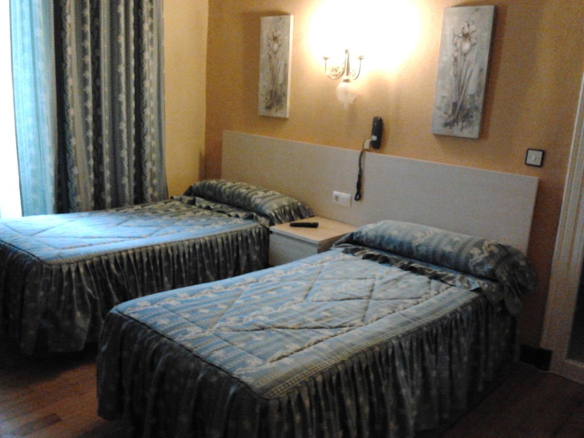 Hotel Luzon Сан-Висенте-де-ла-Баркера Экстерьер фото
