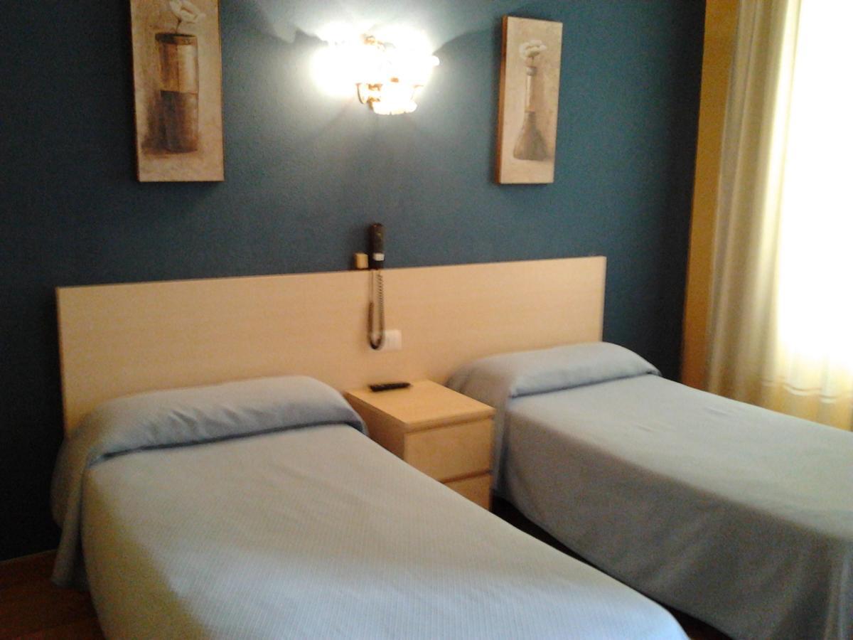 Hotel Luzon Сан-Висенте-де-ла-Баркера Экстерьер фото