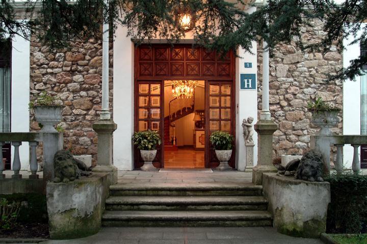 Hotel Luzon Сан-Висенте-де-ла-Баркера Экстерьер фото